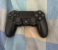 PS4 joystick (vasaku puldi väikese kleepumisega)