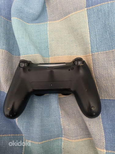 PS4 joystick (vasaku puldi väikese kleepumisega) (foto #2)