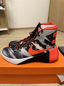 Nike hyperdunk (1 фото из 2)