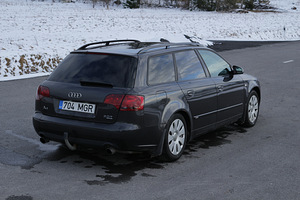 Audi A4 2.0TFSI S-Line Quattro (6 фото из 13)