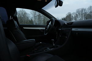 Audi A4 2.0TFSI S-Line Quattro (8 фото из 13)