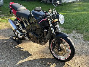Kawasaki Ninja ZX-6R A2 (4 foto / 6)