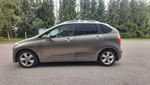 Honda FR-V 1.8 103kW (3 foto / 15)