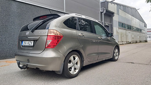 Honda FR-V 1.8 103kW (7 foto / 15)