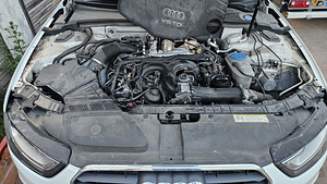 Audi a4 b8 Facelift 3.0tdi 180kw automaat Kõik varuosad (7 foto / 7)