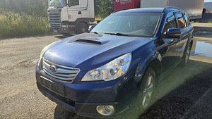 Subaru outback varuosadeks (4 foto / 6)
