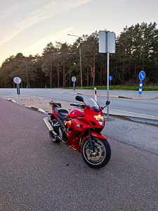 Suzuki GSX 1250 FA 72 kW (4 foto / 4)