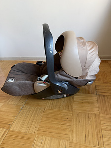 Auto turvahäll Cybex platinum cloud Q+ Izofix alus (2 foto / 4)