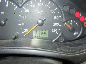 Ford Focus Mk1 1.8 TDDI 90 varuosadeks (7 foto / 8)