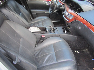Mercedes-Benz S420 CDI W221 LHD varuosadeks (8 foto / 10)