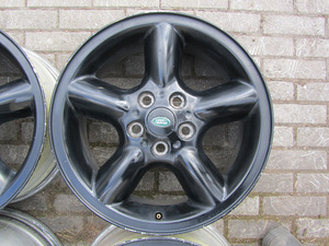 Литые диски Range Rover R18 5x120 (4 фото из 9)