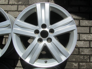 Оригинальные диски Toyota R17 5x114.3 (3 фото из 8)