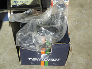 Toyota Avensis T25 uued osad komplekt (2 foto / 10)