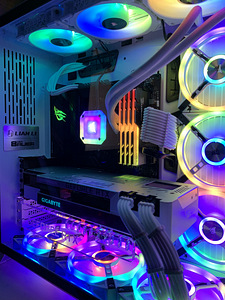 High End Gaming PC | RTX 3080 Ti (8 foto / 10)