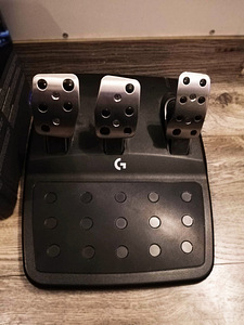 Müüa mängurirooli komplekt G923 + G27. (4 foto / 5)