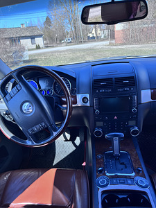 Volkswagen Touareg 3.0 Diesel (13 foto / 13)