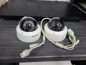 Hikvision IP camera 2tk DS-2CD2142FWD-I (1 foto / 3)
