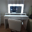Косметический стол с подсветкой + стул (фото #1)