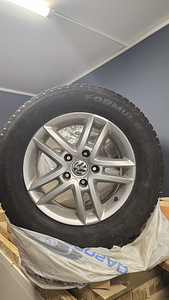 Зимние шины + литые диски 235/65 R17 Formula (1 фото из 3)