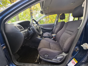 Toyota Corolla 1.4 (8 foto / 11)