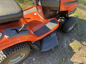 Murutraktor Husqvarna TS38 (7 foto / 9)