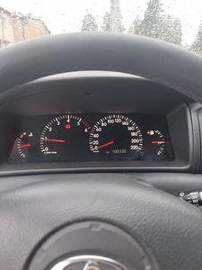Toyota Corolla (5 фото из 5)