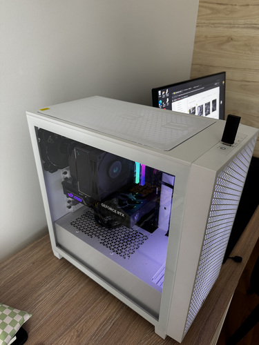 Корпус Corsair 3000D AIRFLOW Mid-Tower для ПК, белый