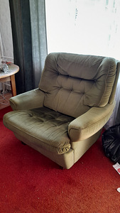 Roheline Velvet tugitool (5 foto / 5)