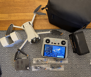 DJI Mini 3 Fly More Combo (2 foto / 3)