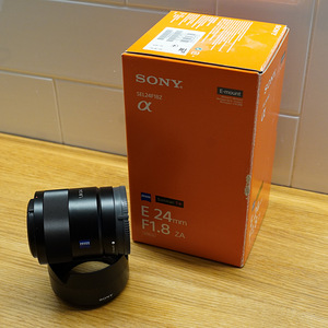 Sony E24mm F1.8 ZA ZEISS (1 фото из 2)