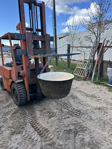 Kahveltõstuk 3,5t dizel (7 foto / 10)