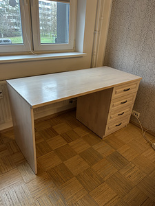 Kasepuidust mööblikomplekt (2 foto / 7)
