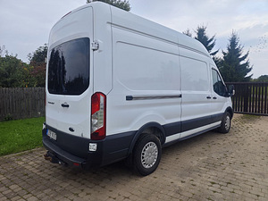 Ford Transit (8 фото из 10)