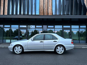 Mercedes Benz c43 AMG (7 foto / 15)