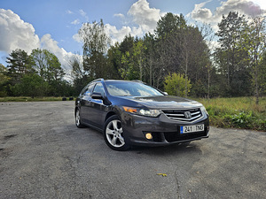 Honda Accord 2.2 110kW (5 foto / 11)
