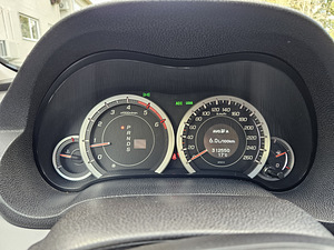 Honda Accord 2.2 110kW (9 foto / 11)