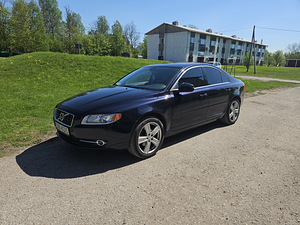 Volvo S80 D5 (2 фото из 11)