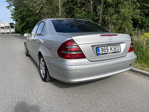 Mersedes-Benz E220cdi (7 foto / 11)