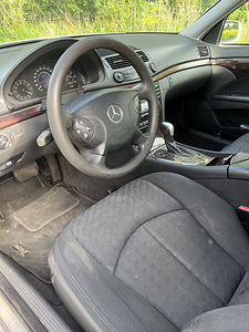Mersedes-Benz E220cdi (9 foto / 11)