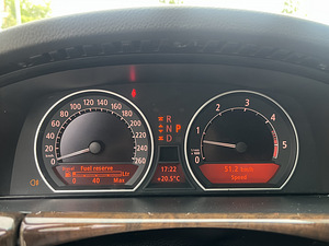 BMW 730d (11 foto / 11)