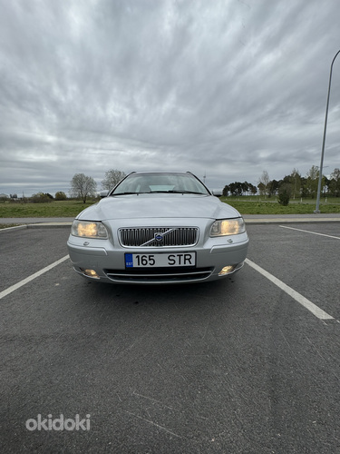 Volvo v70 (foto #1)
