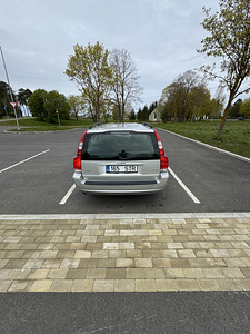 Volvo v70 (5 фото из 11)
