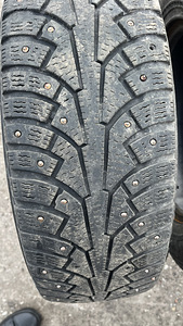 Шины NOKIAN 205x65xR16C (1 фото из 4)