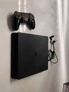 Sony PlayStation 4 Slim 1TB (PS4 Slim) + консоль и кабель (1 фото из 3)
