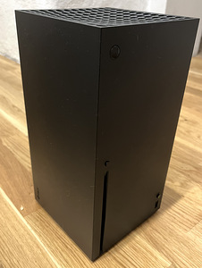 Xbox Series X (4 фото из 4)