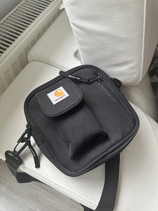 Carhartt WIP Essentials (1 фото из 3)