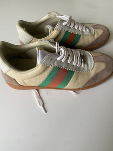 Кроссовки Gucci (4 фото из 5)
