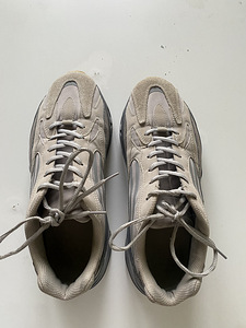 Adidas yeezy 700 v2 tephra (4 foto / 4)