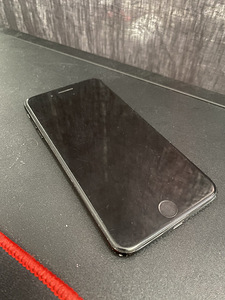 iPhone 7 plus jet black (3 фото из 3)