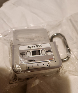 Kaitsekorpus AirPods 4 kõrvaklappidele (3 foto / 3)